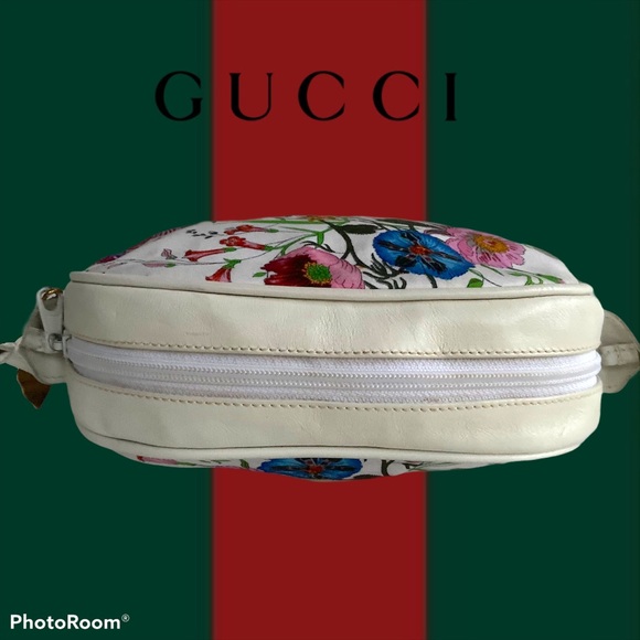 Gucci Bloom Vintage Crossbody - Picture 10 of 13